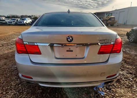 2011 BMW 750 Li z USA, uszkodzony, nr VIN WBAKB8C58BC851728